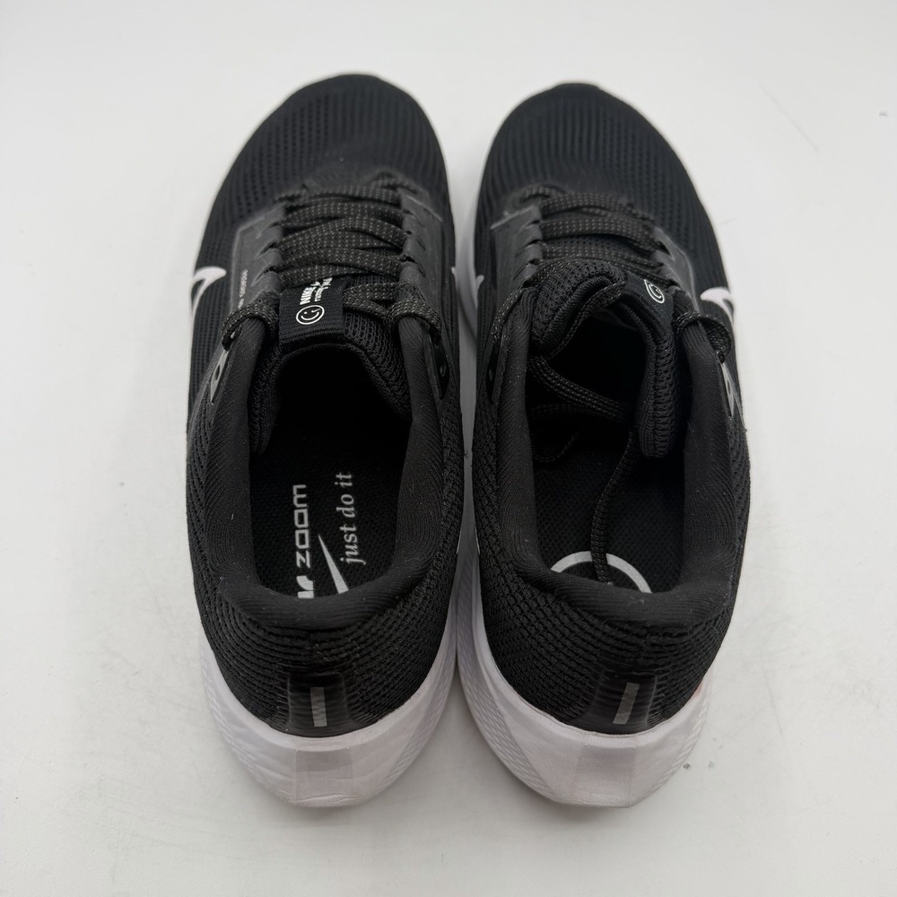 Nike Air Zoom Pegasus 40 Running Shoes Womens 9.5 Black white Sneaker DV3854-001 - Picture 8 of 10